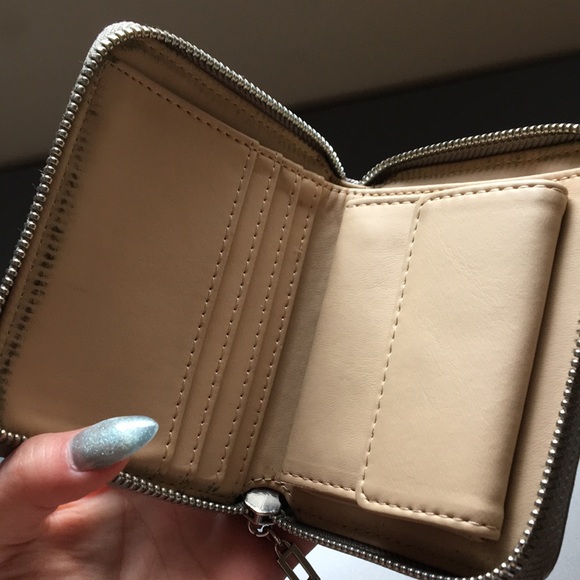 Guess Silver Metallic Wallet - Picture 2 of 3